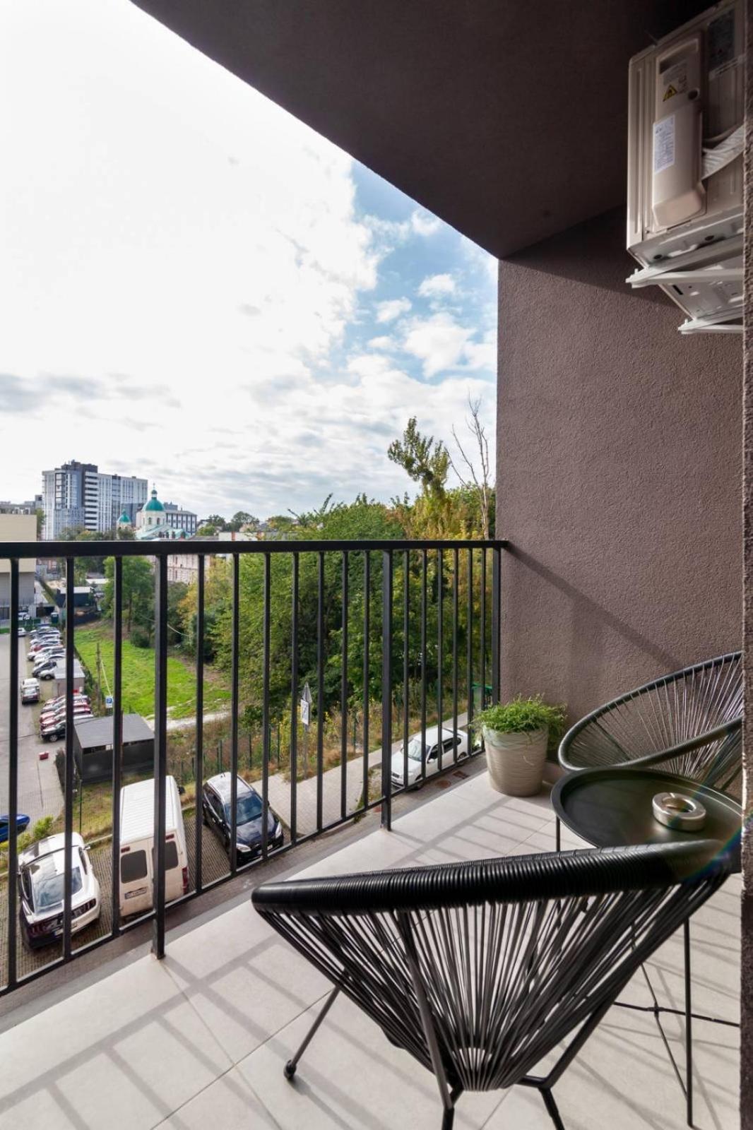 Апартаменти На Шевченка 60, Жк "Семицвіт" Leópolis Exterior foto